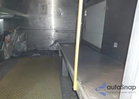 2015 Ford F-250 Xl z USA, uszkodzony, nr VIN 1FDBF2B6XFED21667